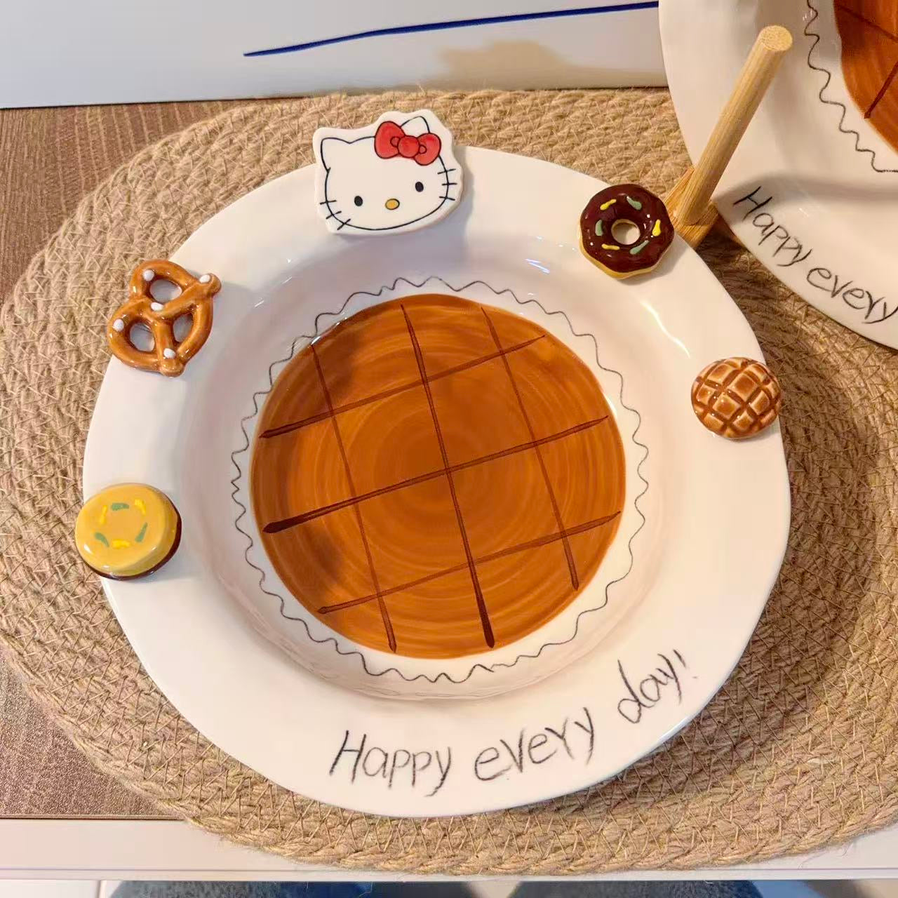 Caramel Kitty Hand-Painted Ceramic Deep Plate, 8.2-Inch