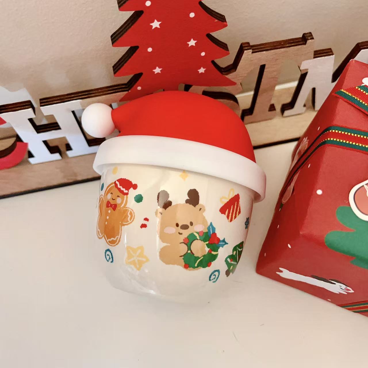 Santa Hat Ceramic Mug with Silicone Lid, 230ML | Christmas Gift