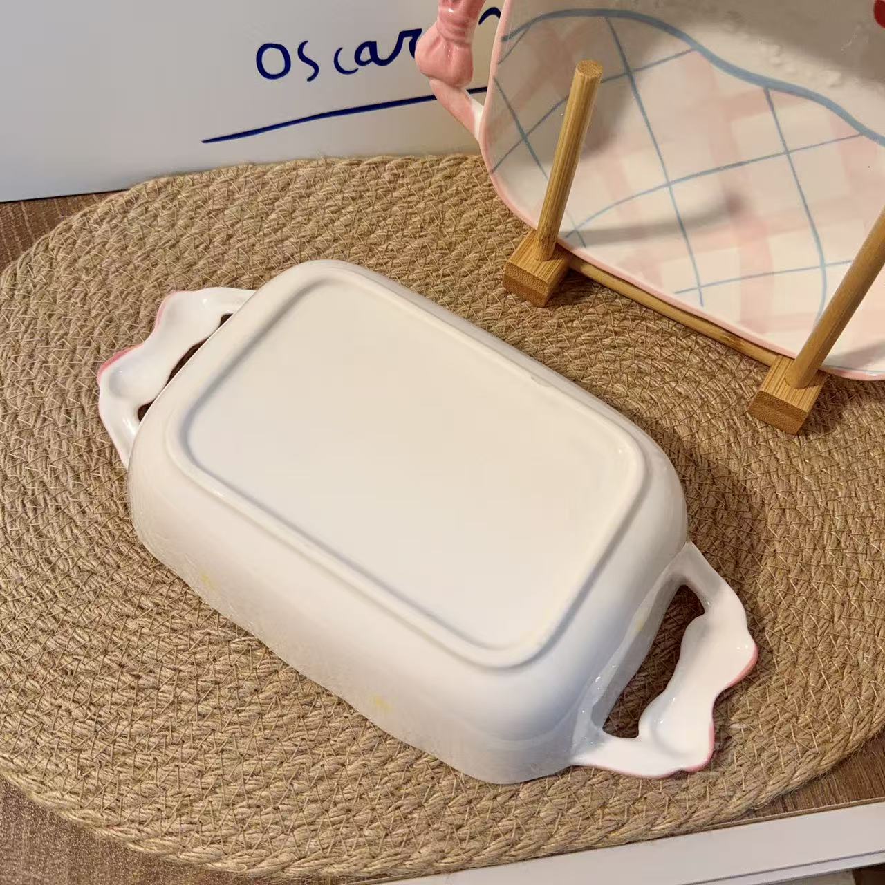 Hand-Painted Pastel Pink Bow Handle Baking Dish, 800ML