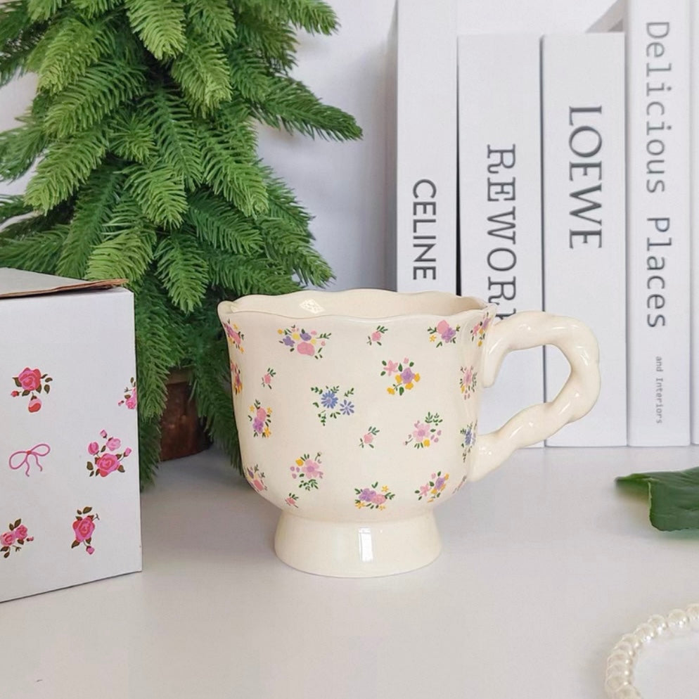 Vintage Floral Ceramic Mug – 400ML Capacity