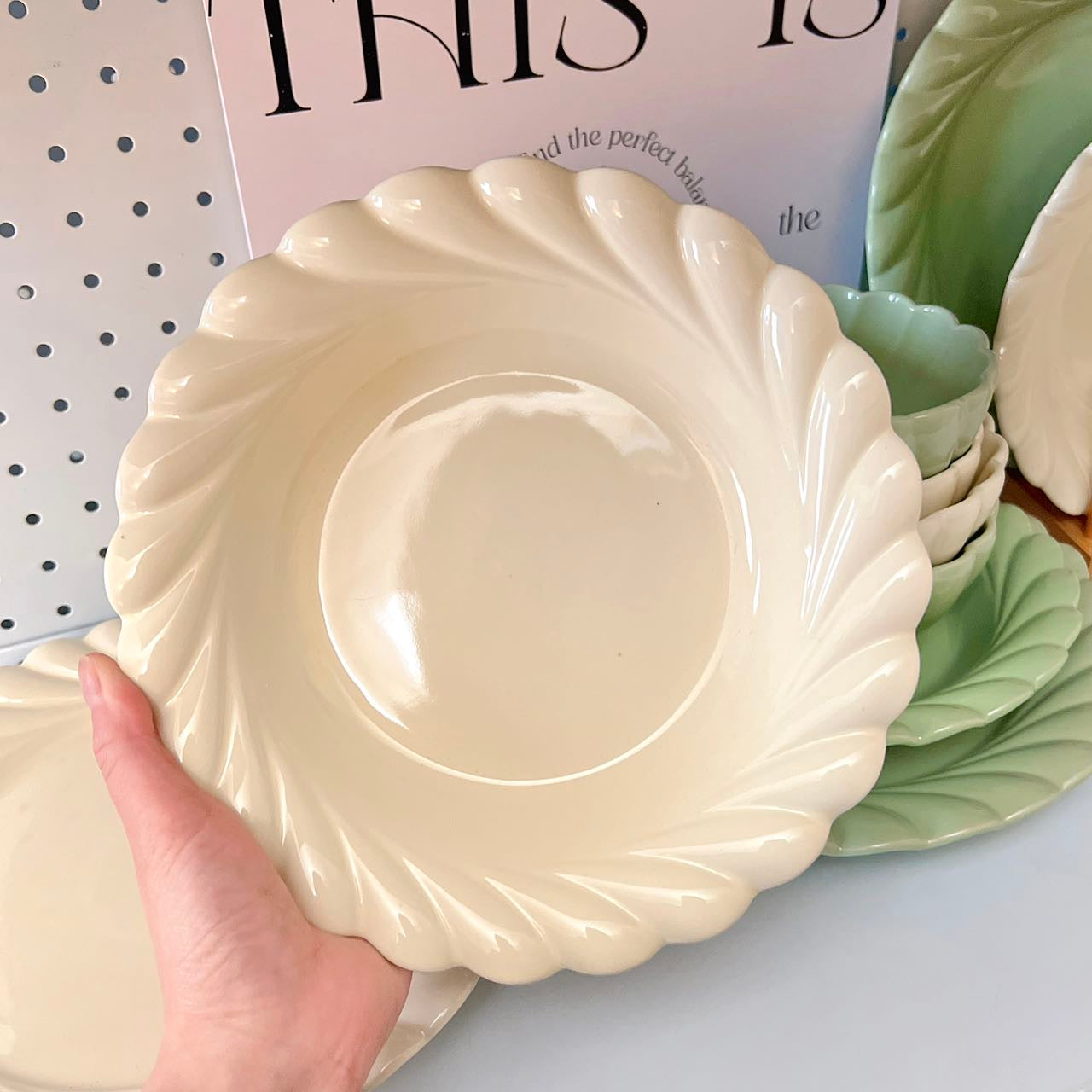 Pastel Spring Dinnerware Set – Cream & Green