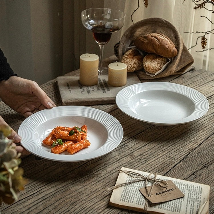 Elegant White Ceramic Pasta Plate – 8.5-Inch | Microwave & Dishwasher Safe