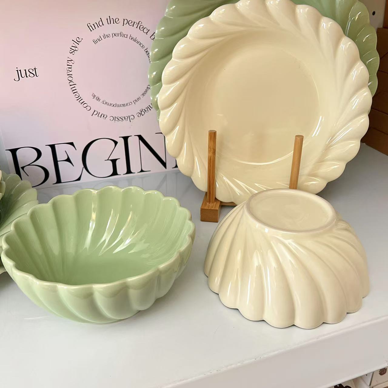 Pastel Spring Dinnerware Set – Cream & Green