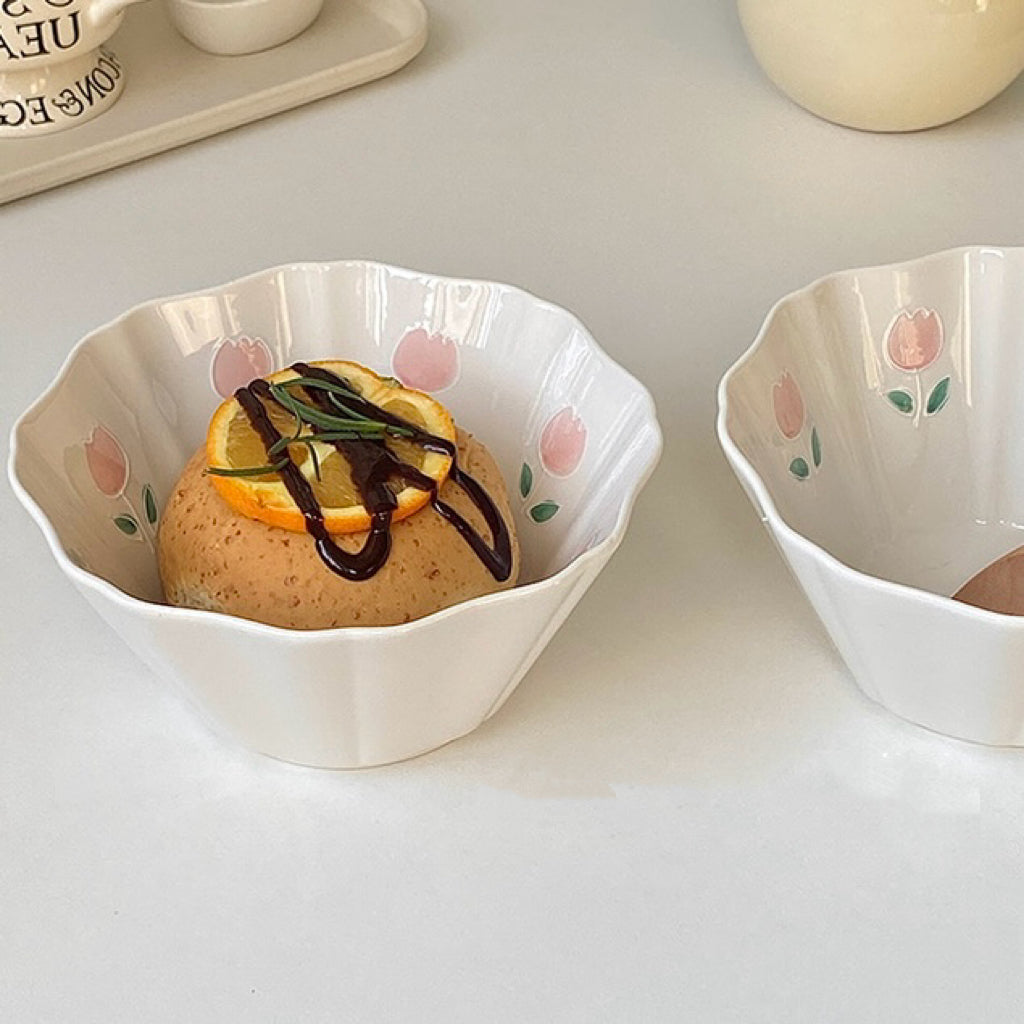 Hand-Painted Tulip Ceramic Bowl | 800ML Capacity, Microwave & Dishwasher Safe