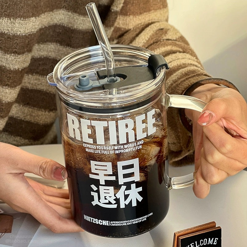 “Retiree” Glass Mug with Straw | Funny Design, 1000ML Capacity