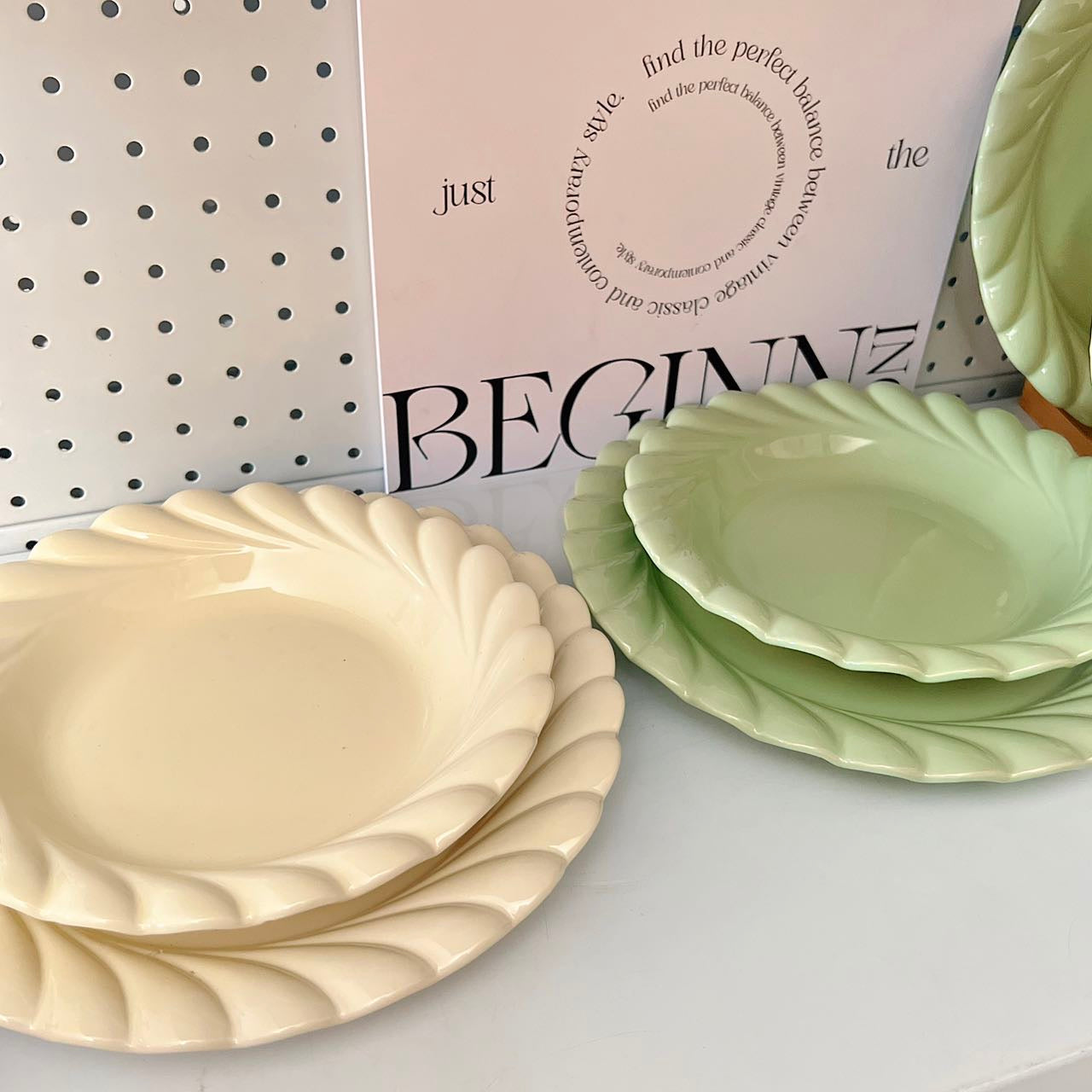 Pastel Spring Dinnerware Set – Cream & Green