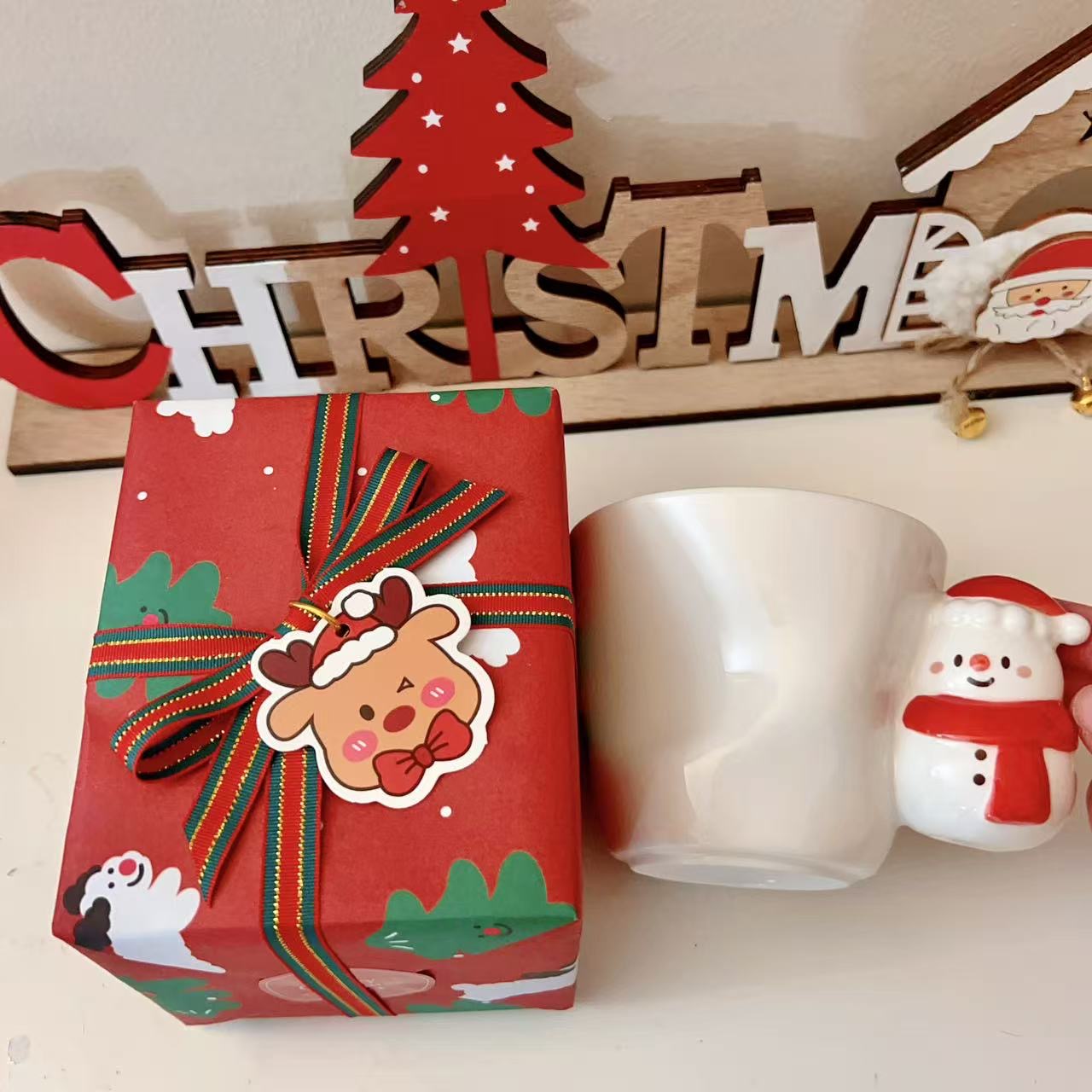 Hand-painted Christmas ceramic mug with 3D snowman on handle and festive gift box, 300ML