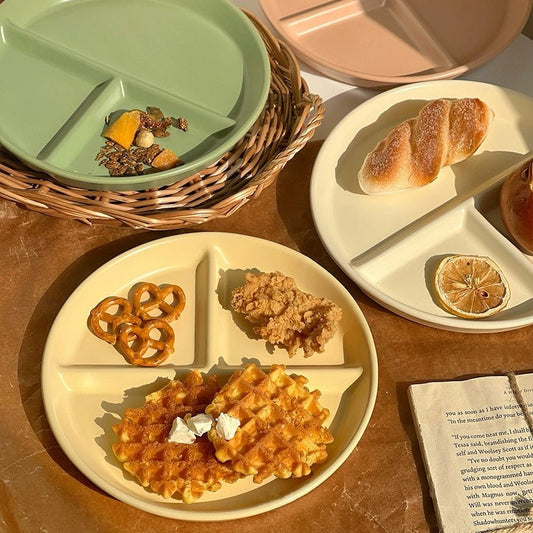 Handcrafted Macaron-Colored Ceramic Divided Plate | Four Delightful Colors | Microwave & Dishwasher Safe - Wuli Home