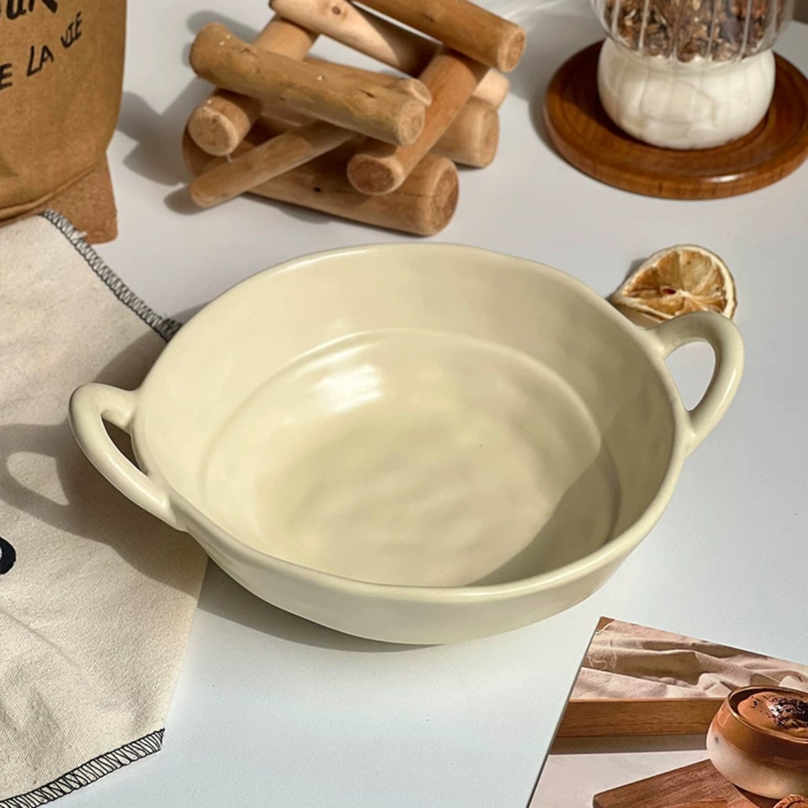 Macaron-Colored Ceramic Bowl with Double Handle - Four Colors Available - Wuli Home