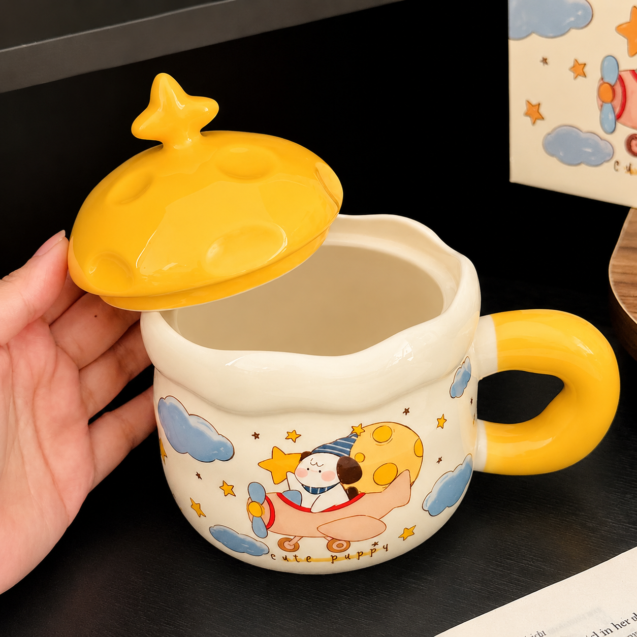 Star Traveller Kawaii Ceramic Mug with Lid – 450ML