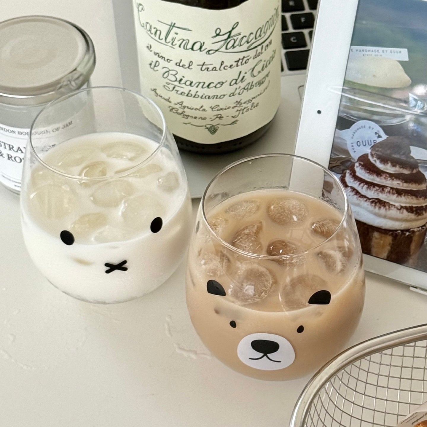 Cute bear and bunny round belly glass cups with iced drinks, 450ML capacity