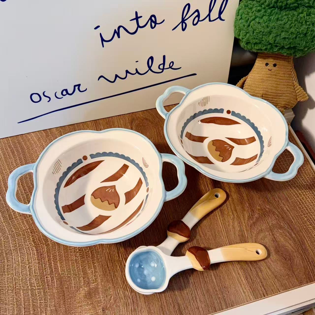 Cute Chestnut Ceramic Bowl with Handles & Spoon Set - 350ML