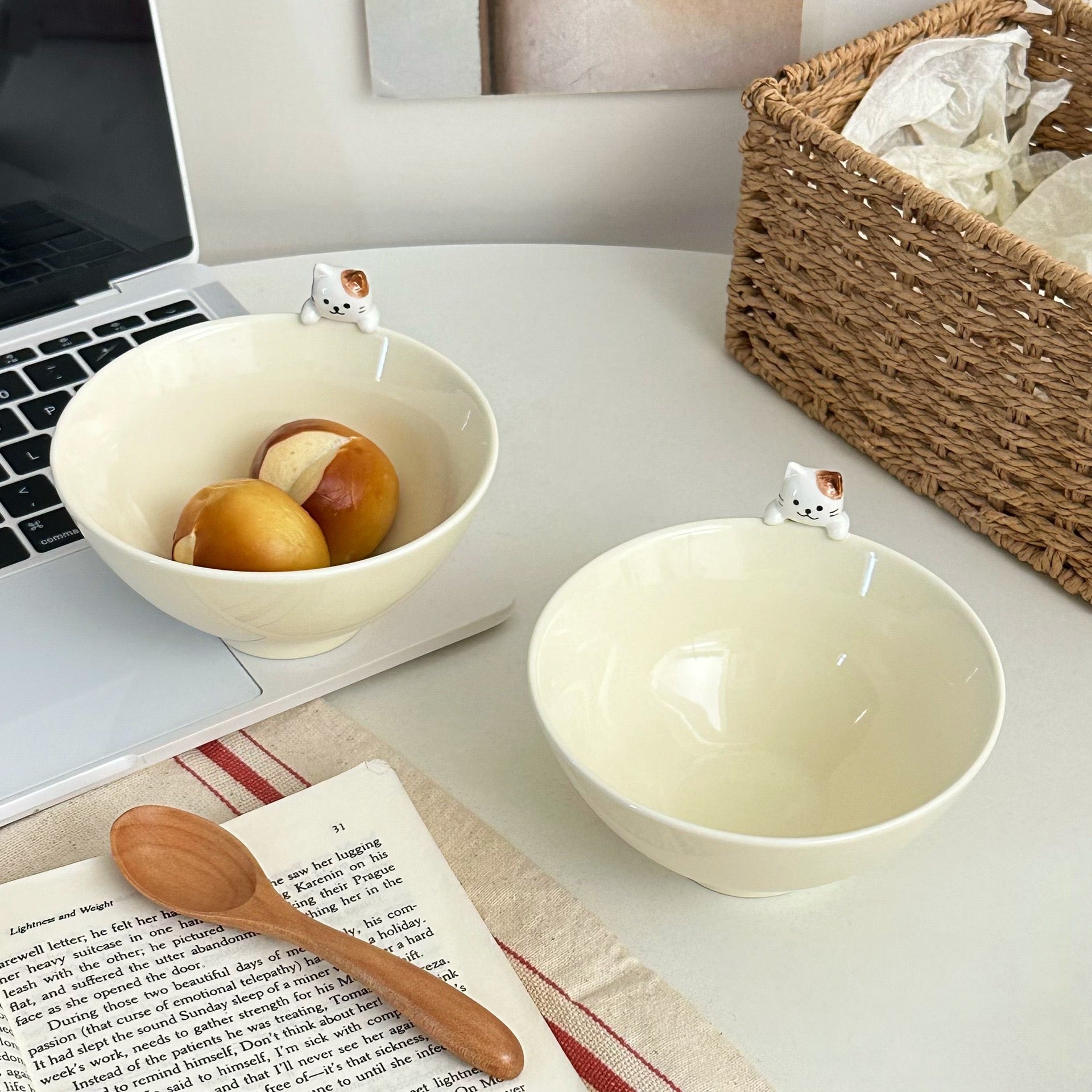 Hand-Painted 3D Cat Ceramic Bowl, 300ML Capacity