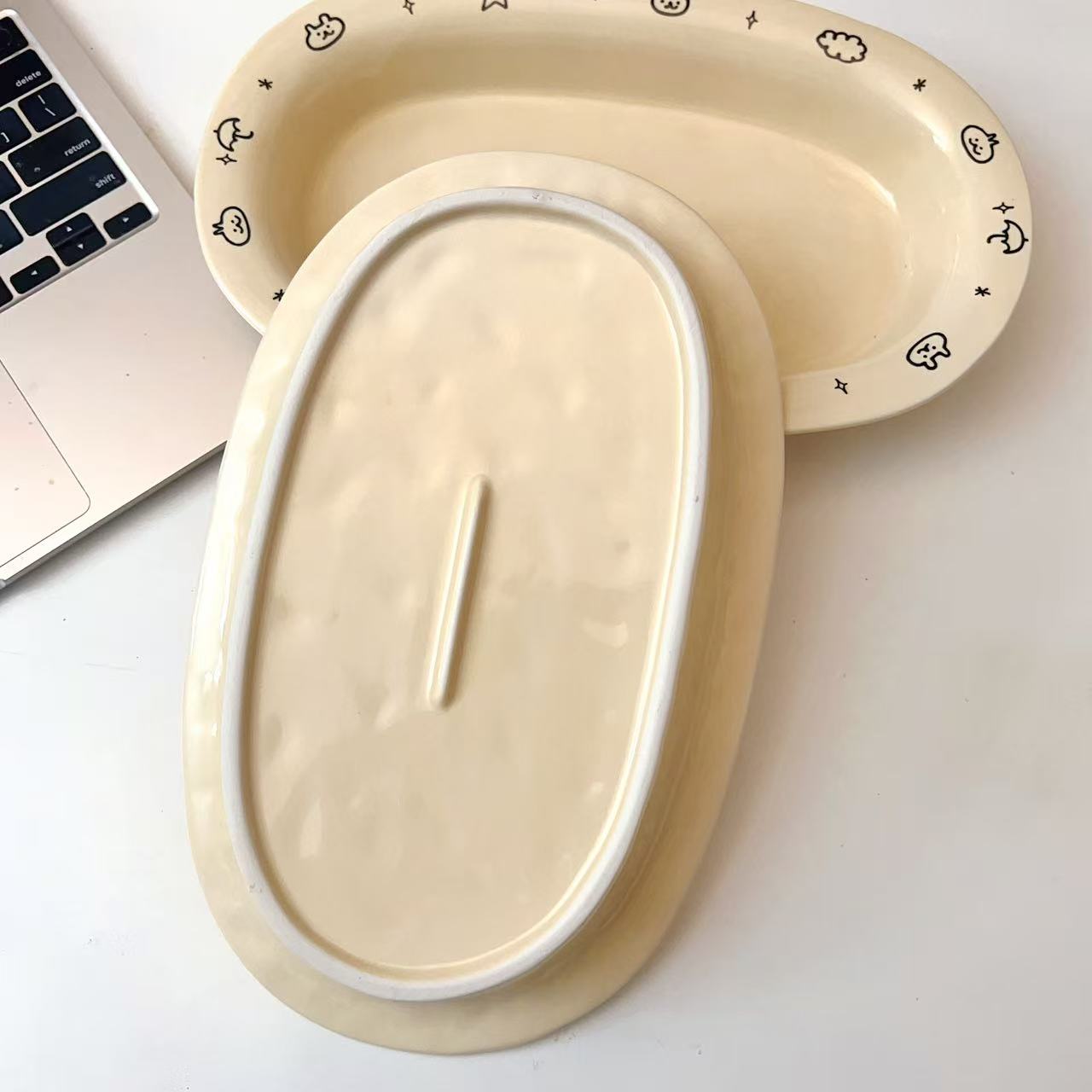 Cream Doodle Style Ceramic Oval Platter, 11-Inch