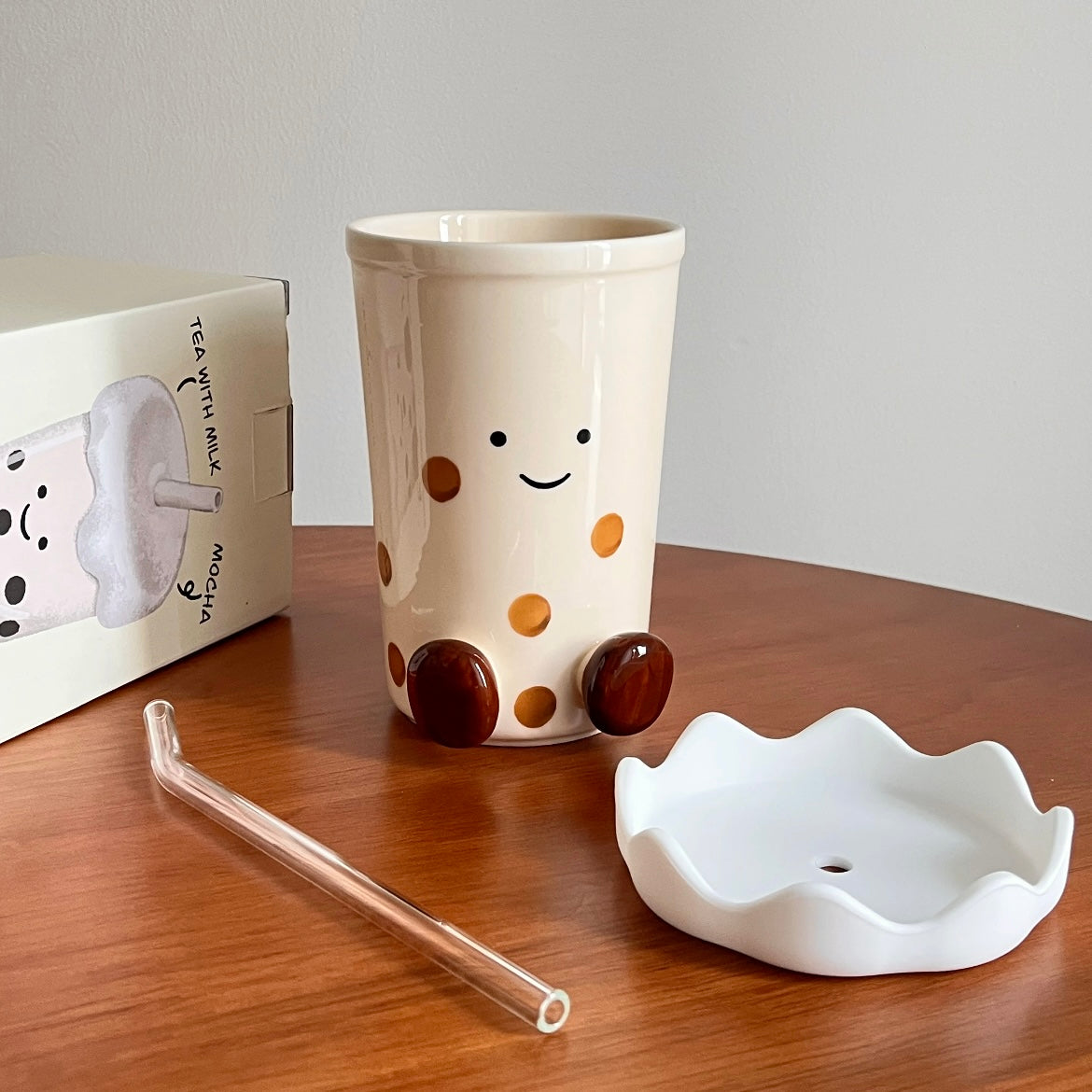 Cute Footed Ceramic Straw Mug with Lid - 450ML
