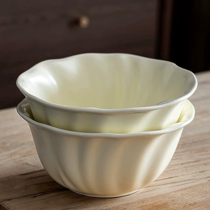 Cream White Large Soup Bowl with Spoon | 1300ml Capacity | Microwave & Dishwasher Safe