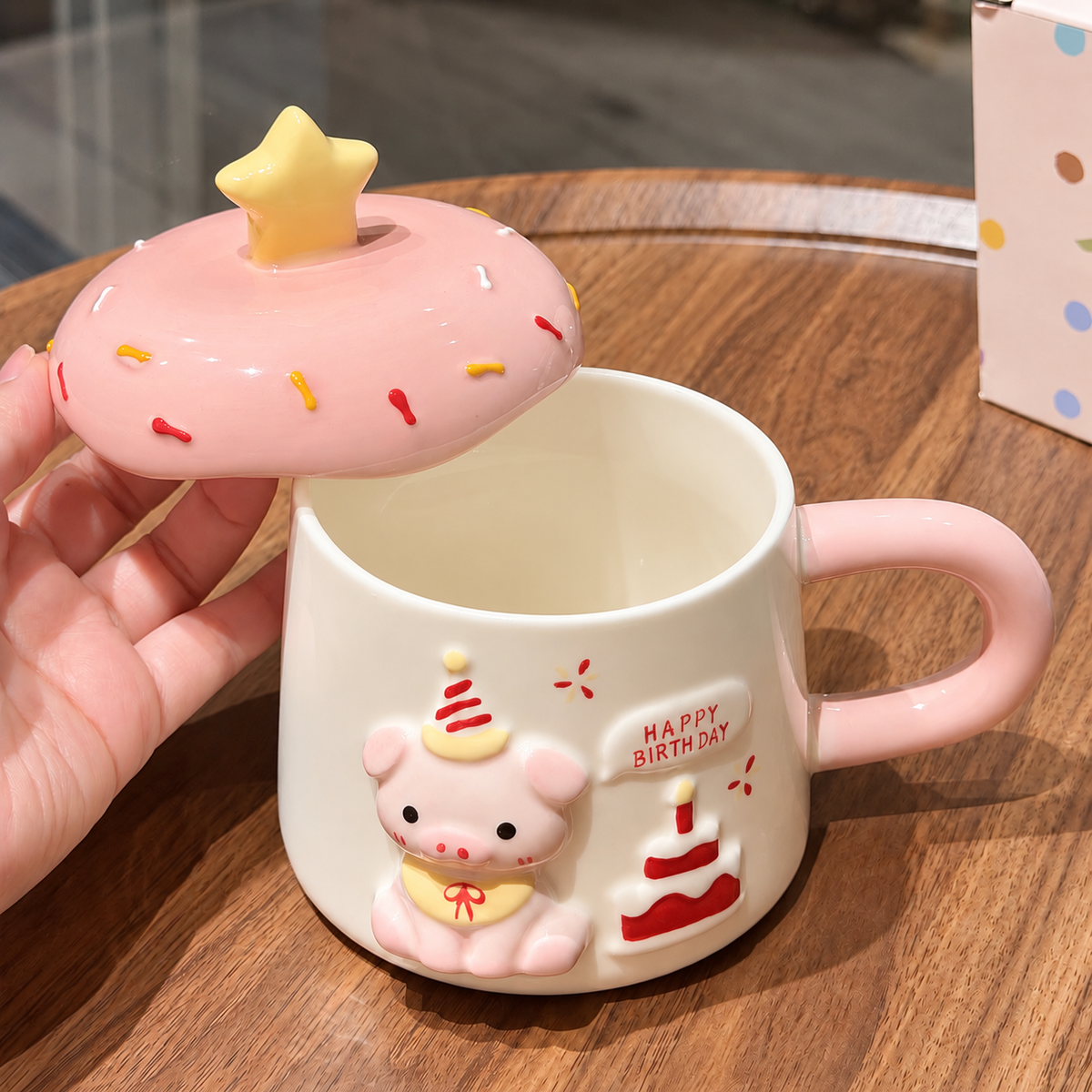 Happy Birthday Piggy Ceramic Mug with Lid – 400ML
