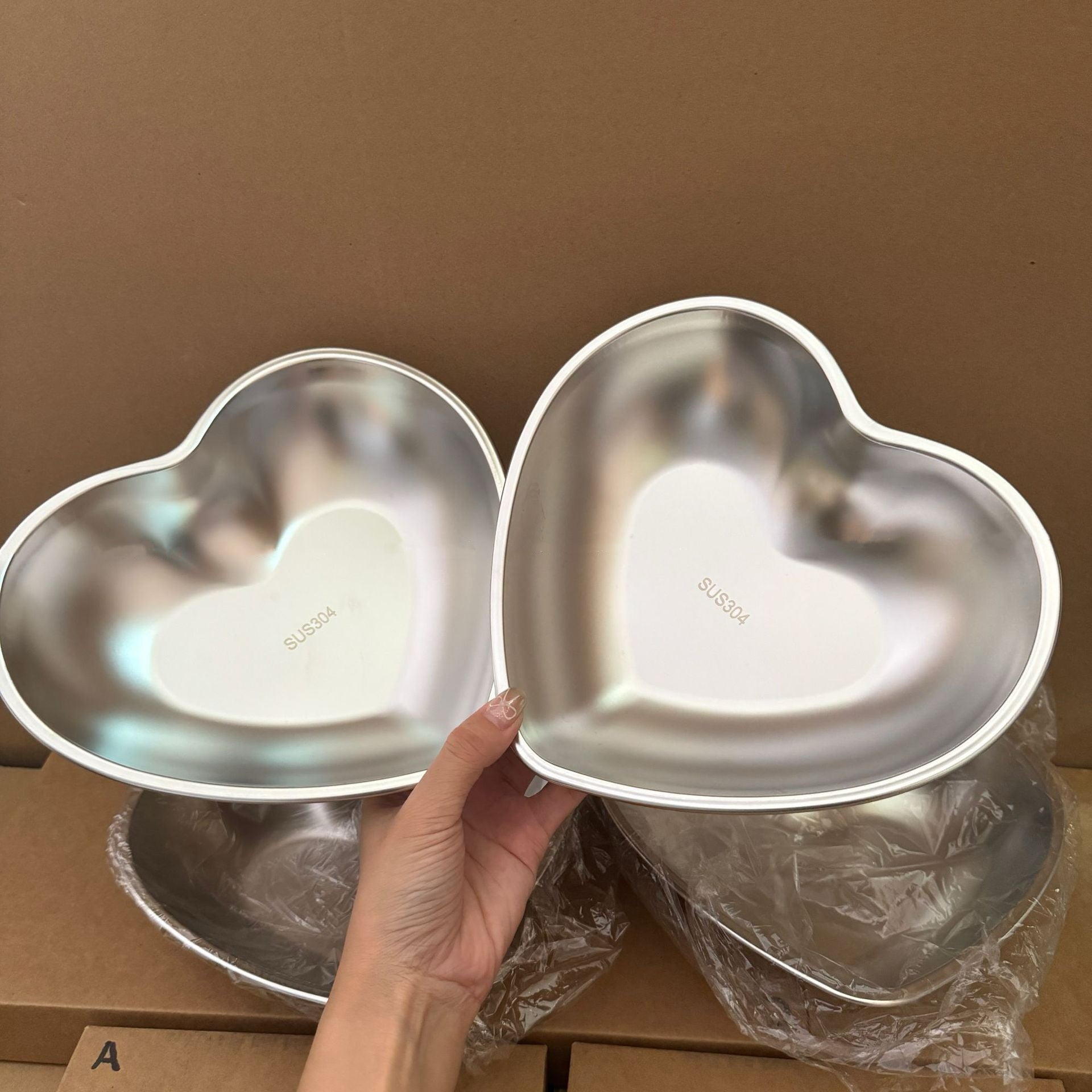 Heart Shaped Stainless Steel Serving Bowl - 900ML
