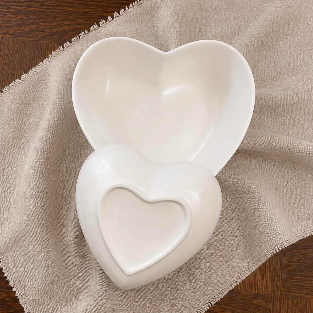 Elegant Heart-Shaped Ceramic Salad Bowl – 2 Sizes