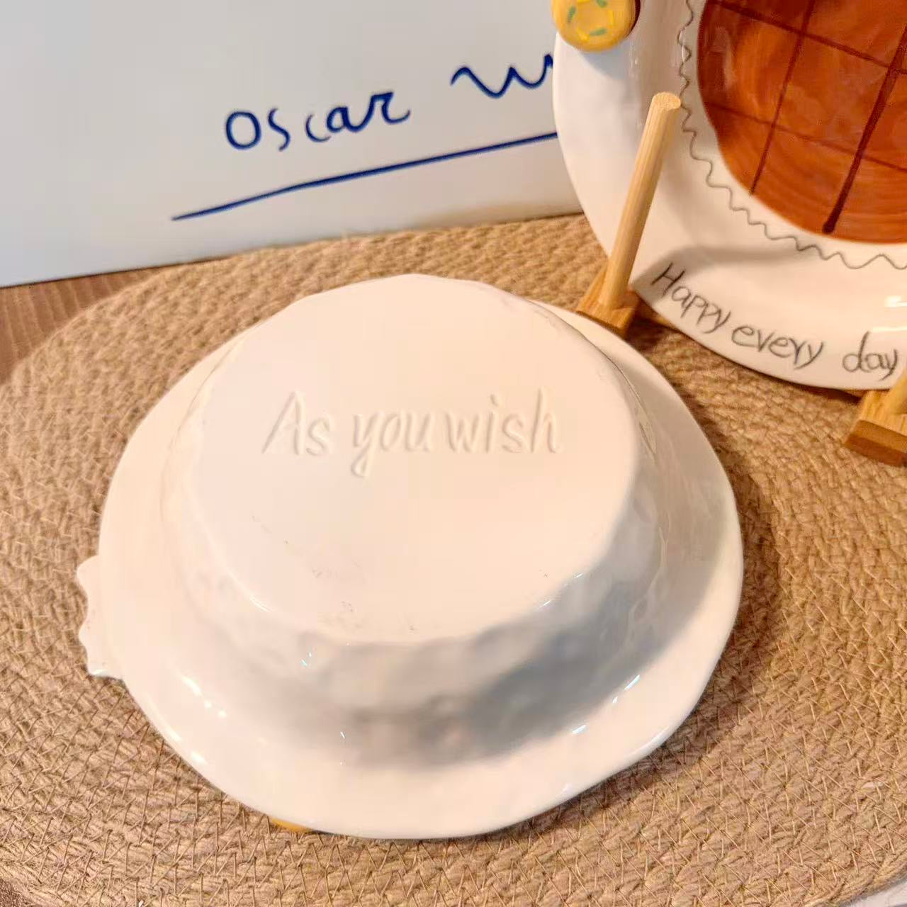 Caramel Kitty Hand-Painted Ceramic Deep Plate, 8.2-Inch