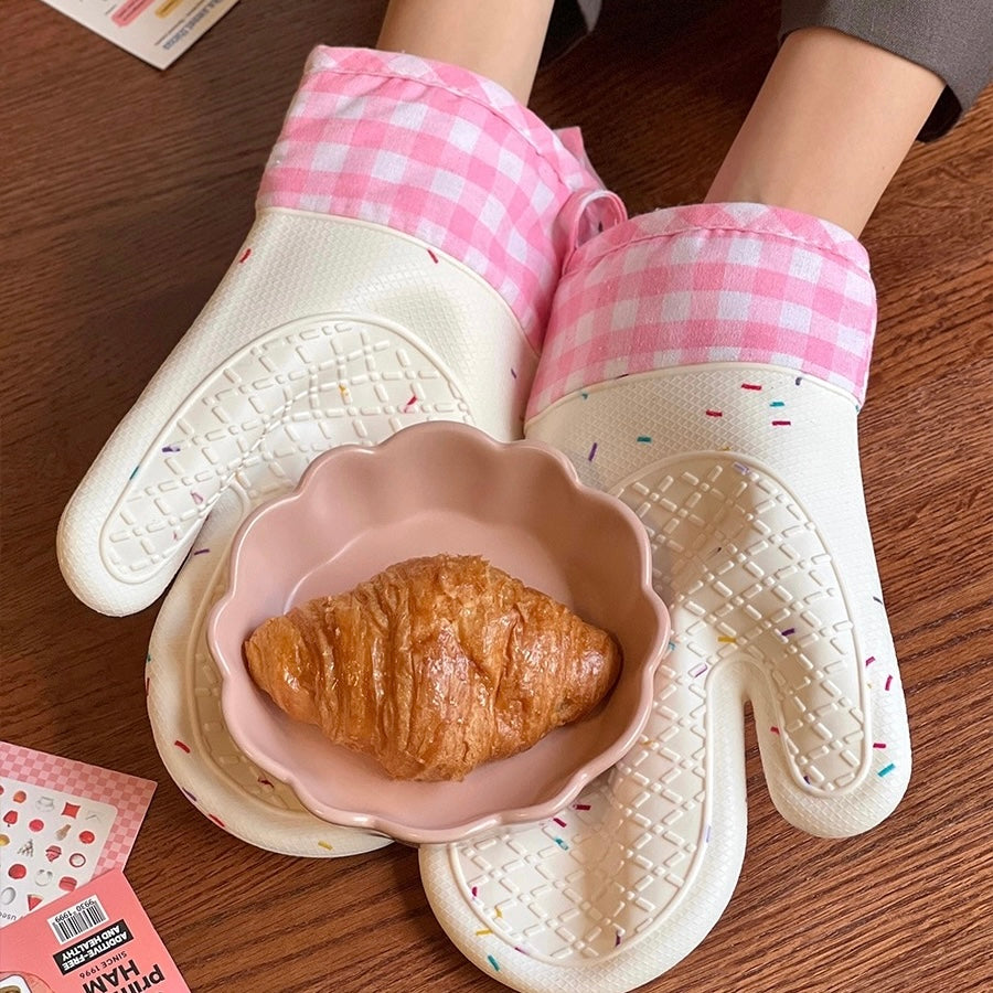 Cute Pink Heat-Resistant Silicone Oven Gloves - Set of 2, Non-Slip Baking Mitts for Cooking & Baking