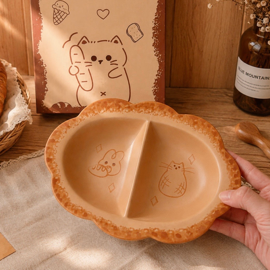 Hand-Painted Caramel Cat Ceramic Snack Plate, 9-Inch
