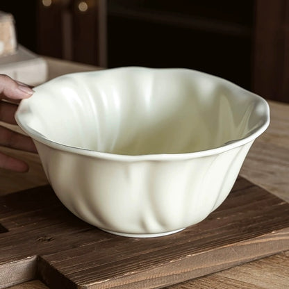 Cream White Large Soup Bowl with Spoon | 1300ml Capacity | Microwave & Dishwasher Safe