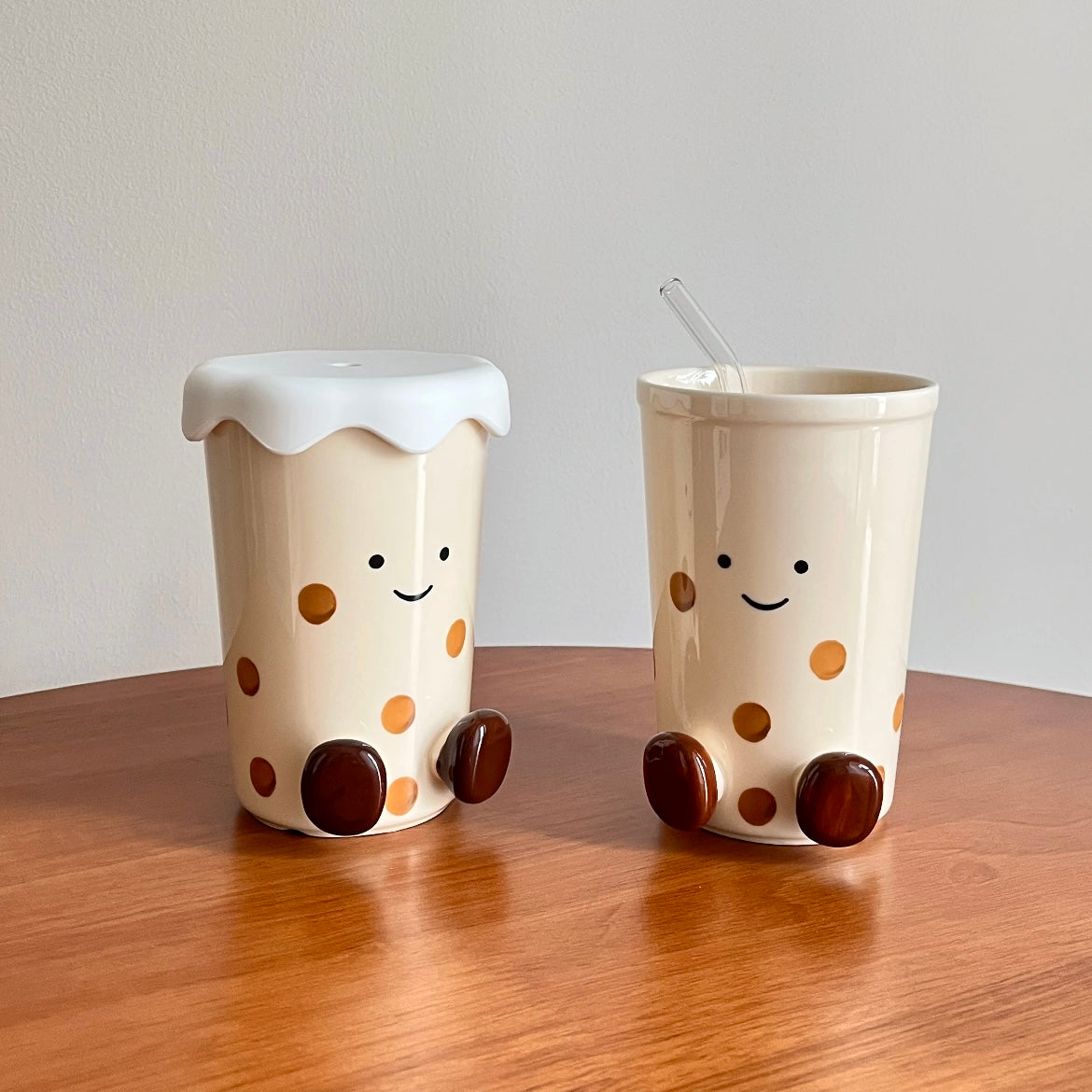 Cute Footed Ceramic Straw Mug with Lid - 450ML