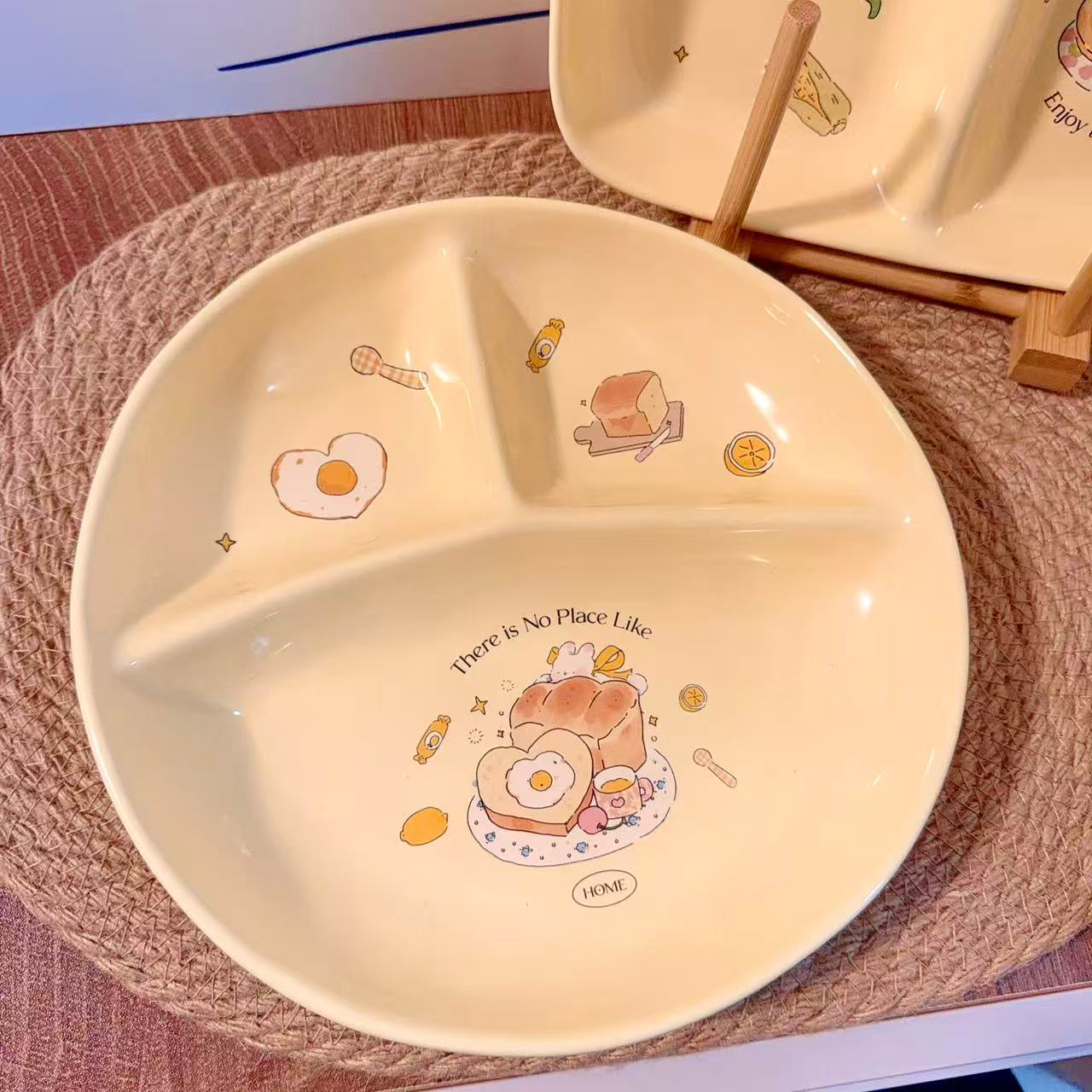 Bread & Bagel Bunny Ceramic Divided Plate, 9.2-Inch