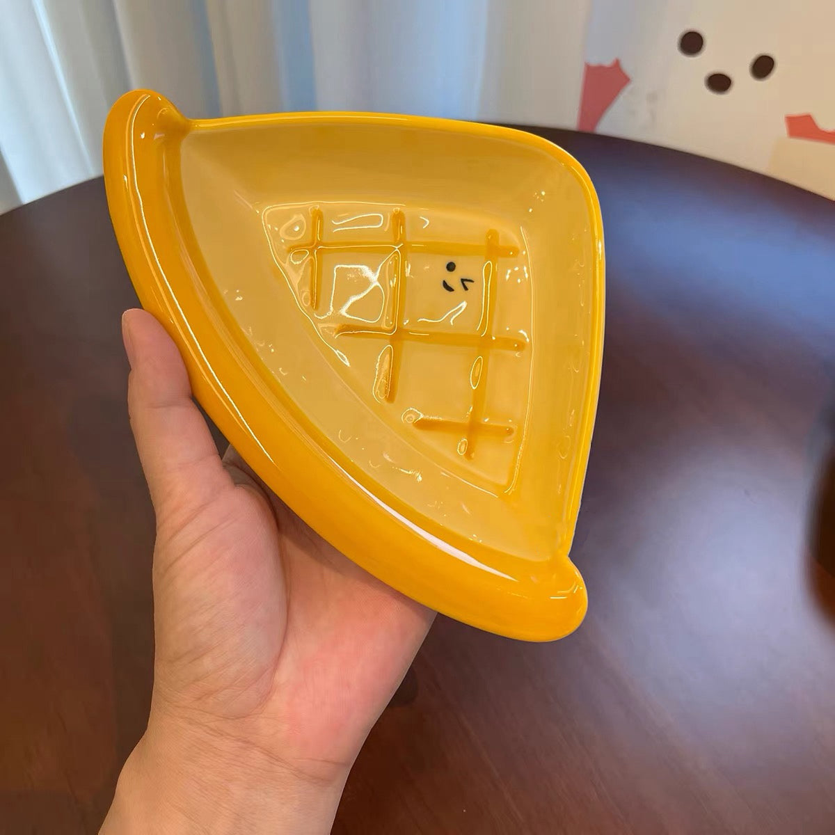 Cheese-Shaped Kawaii Ceramic Plate – 2 Sizes