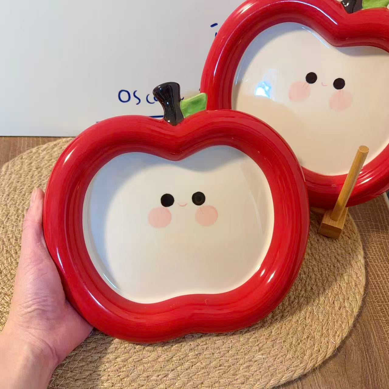 Adorable Apple Shaped Ceramic Plate, 8.5-Inch