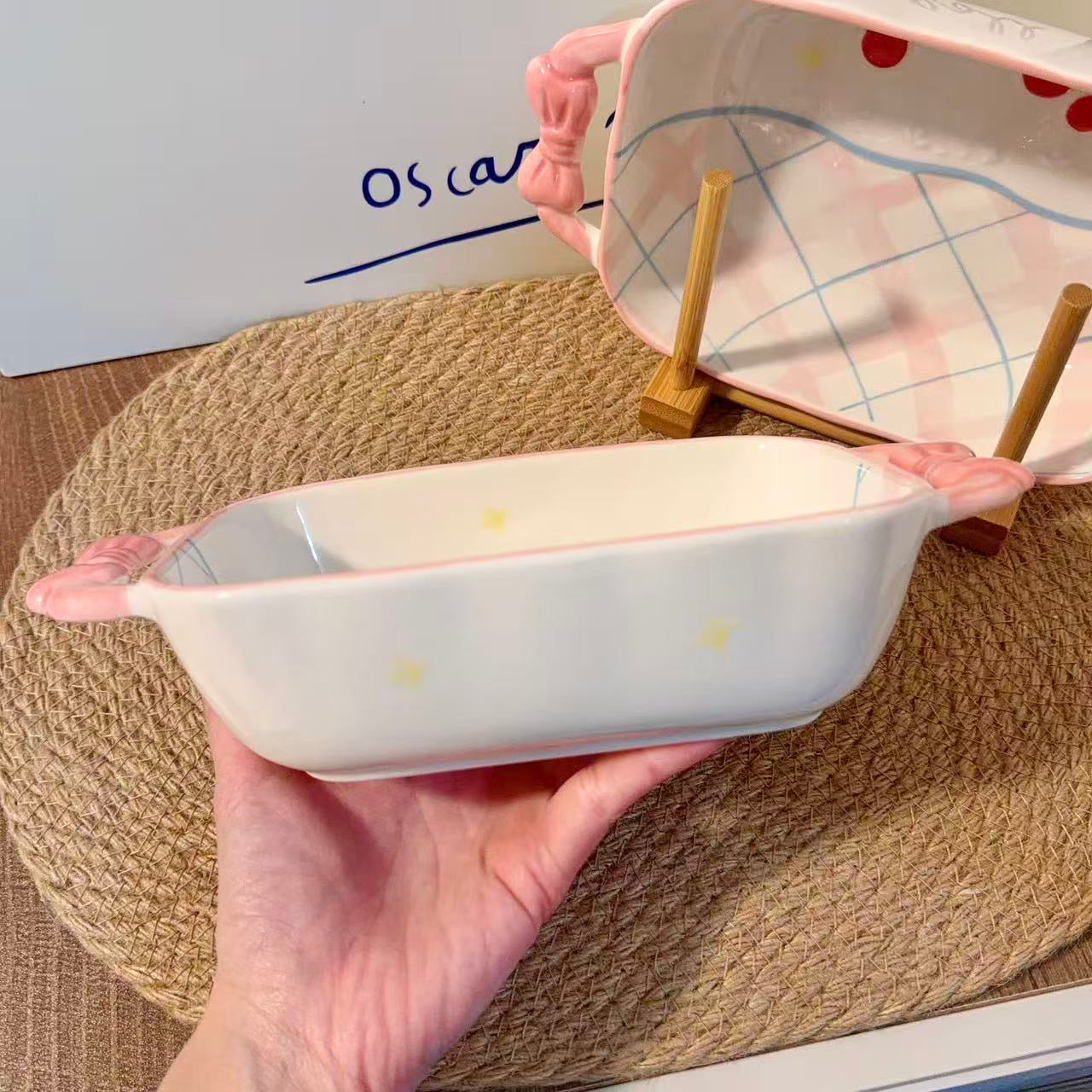 Hand-Painted Pastel Pink Bow Handle Baking Dish, 800ML