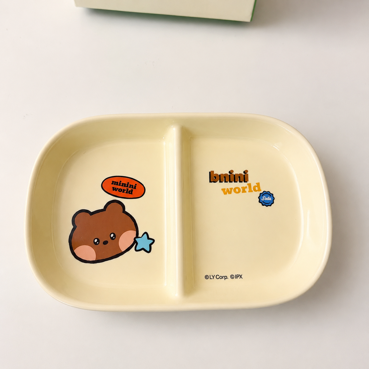 Brown Bear Family Ceramic Divided Plate – Official Collaboration, 9.4-Inch