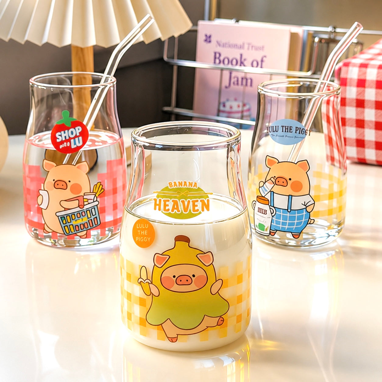 Lulu the Piggy Glass Pitcher with Straw – 500ML