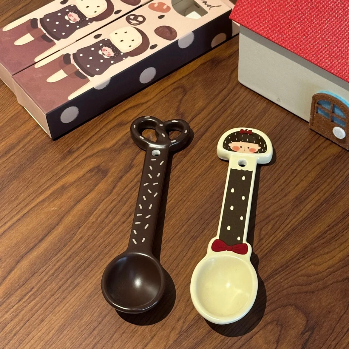 Cute Dessert Ceramic Spoon - Bread & Girl Design