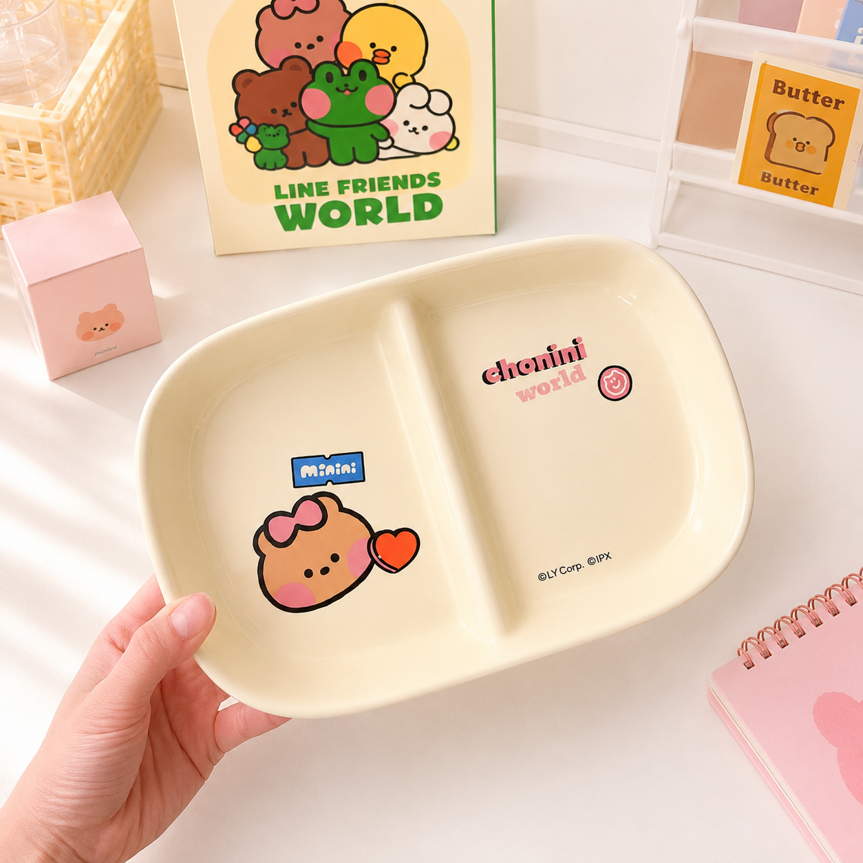 Brown Bear Family Ceramic Divided Plate – Official Collaboration, 9.4-Inch