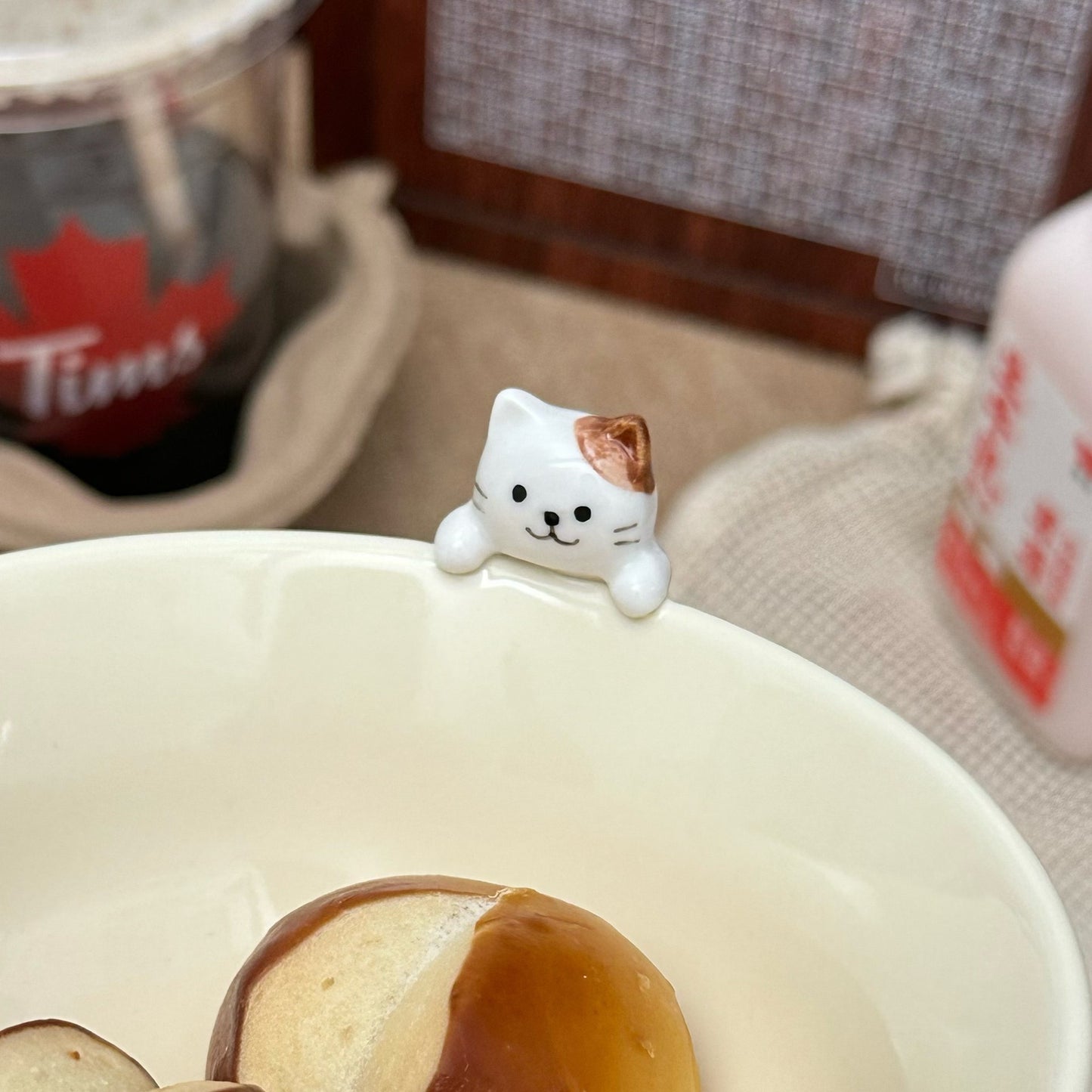 Hand-Painted 3D Cat Ceramic Bowl, 300ML Capacity