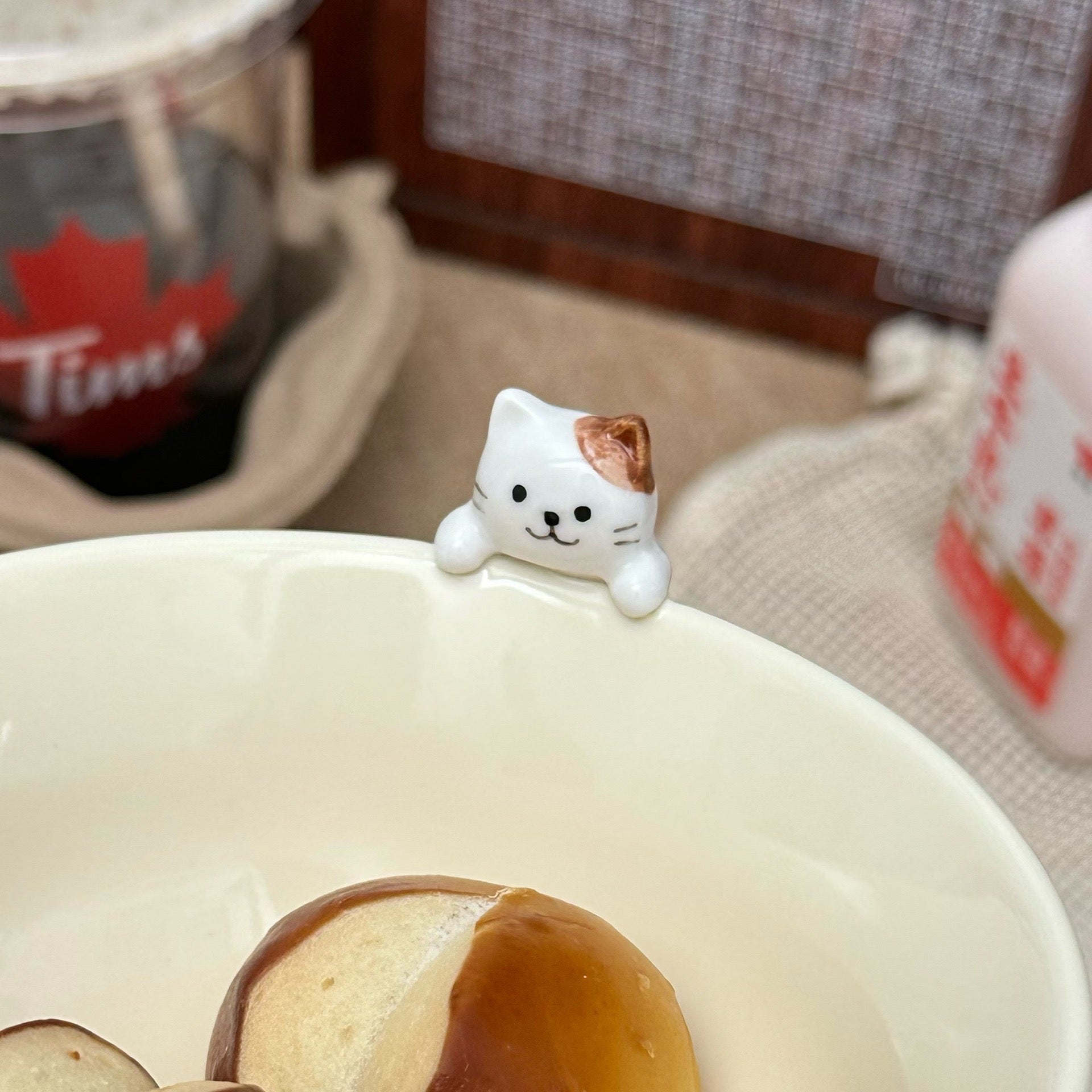 Hand-Painted 3D Cat Ceramic Bowl, 300ML Capacity