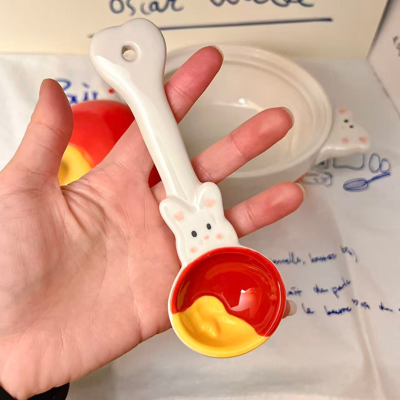 Tomato Bunny Ceramic Ramen Bowl with Lid and Spoon, 500ML