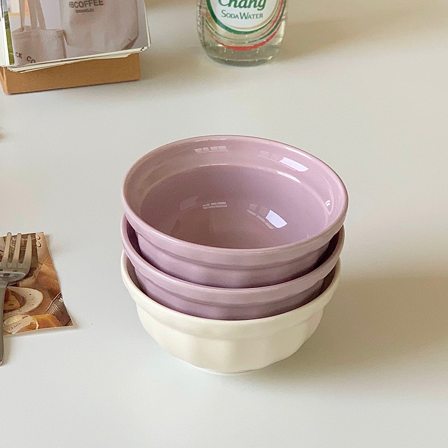 Creamy Minimalist Ceramic Cereal Bowls - Elegant and Versatile Dining Set in Creamy Purple and Creamy White