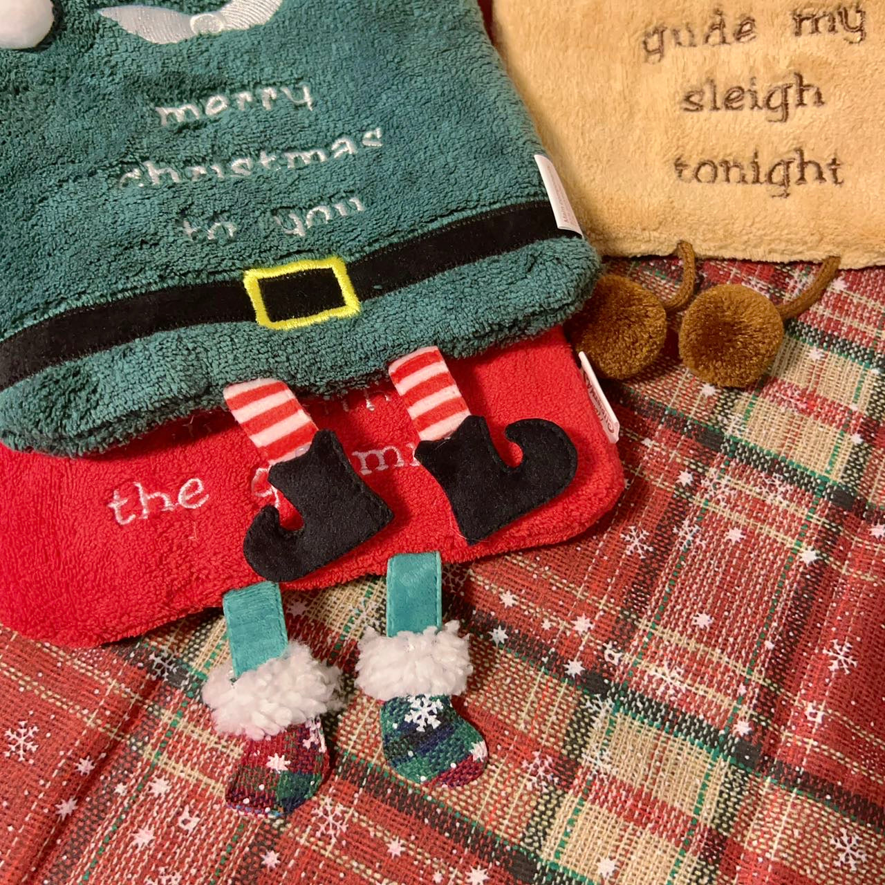 Christmas Square Hand Towel with Legs - 4 Colors | Christmas Gift