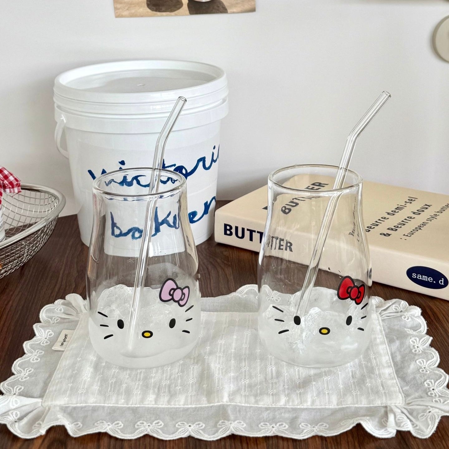 Cute Kitty Glass Pitcher with Straw, 450ML