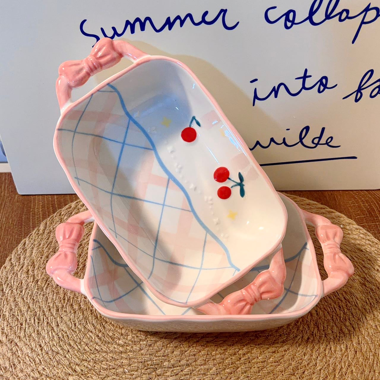 Hand-Painted Pastel Pink Bow Handle Baking Dish, 800ML