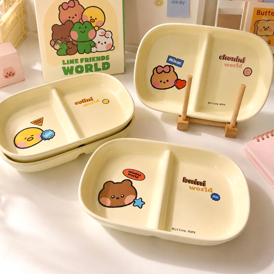 Brown Bear Family Ceramic Divided Plate – Official Collaboration, 9.4-Inch