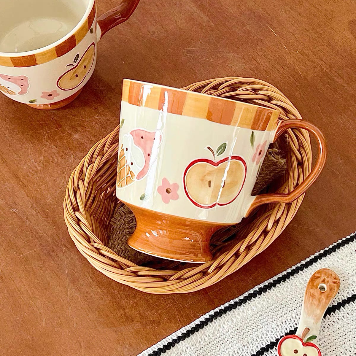 Embossed Apple & Donut Ceramic Mug – 500ML