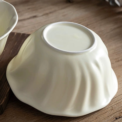 Cream White Large Soup Bowl with Spoon | 1300ml Capacity | Microwave & Dishwasher Safe