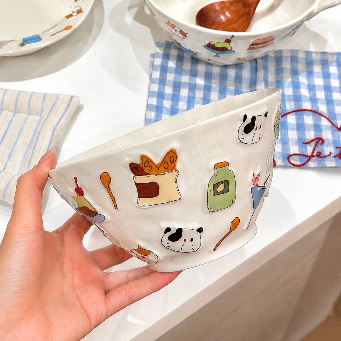 Embossed Doodle Cat Ceramic Ramen Bowl – 1100ML