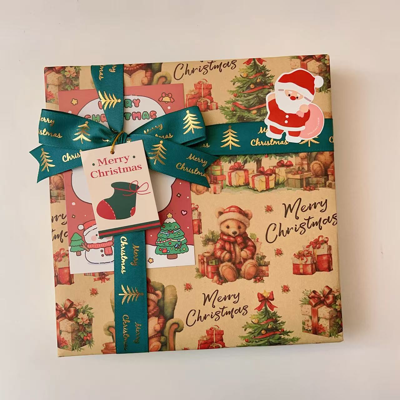 Hand-Painted Christmas Snowman Ceramic Plate, 8.2-Inch | Christmas Gift