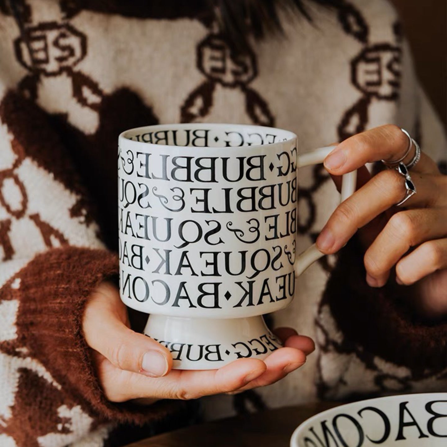 Sophisticated Roman Alphabet Tall Ceramic Mug | Elegant Design, 400ML Capacity - Wuli Home